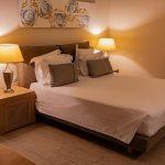 Hotel vs Airbnb 1
